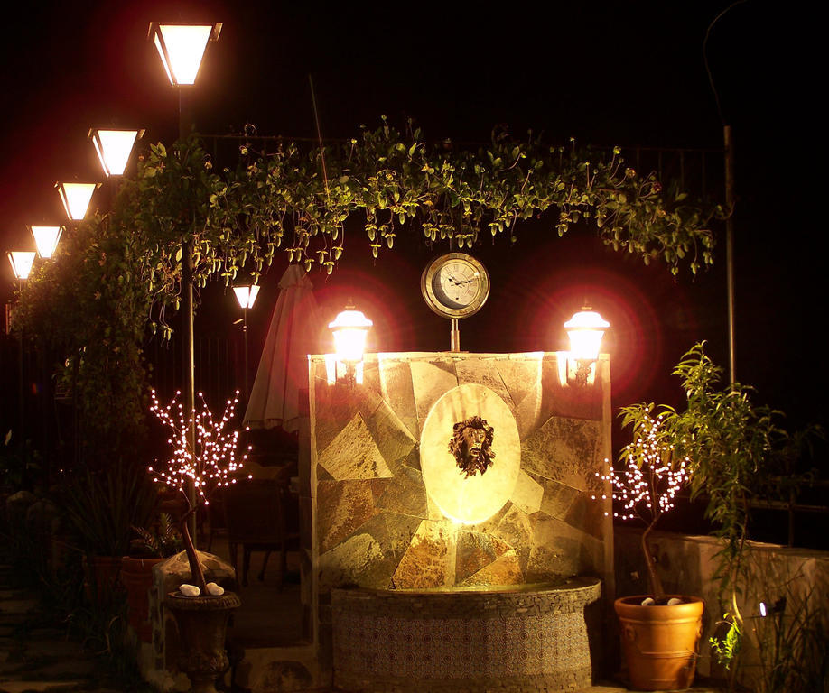 Hotel Villa Cassis ทาปัลปา ภายนอก รูปภาพ