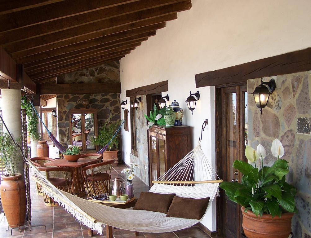 Hotel Villa Cassis ทาปัลปา ภายนอก รูปภาพ